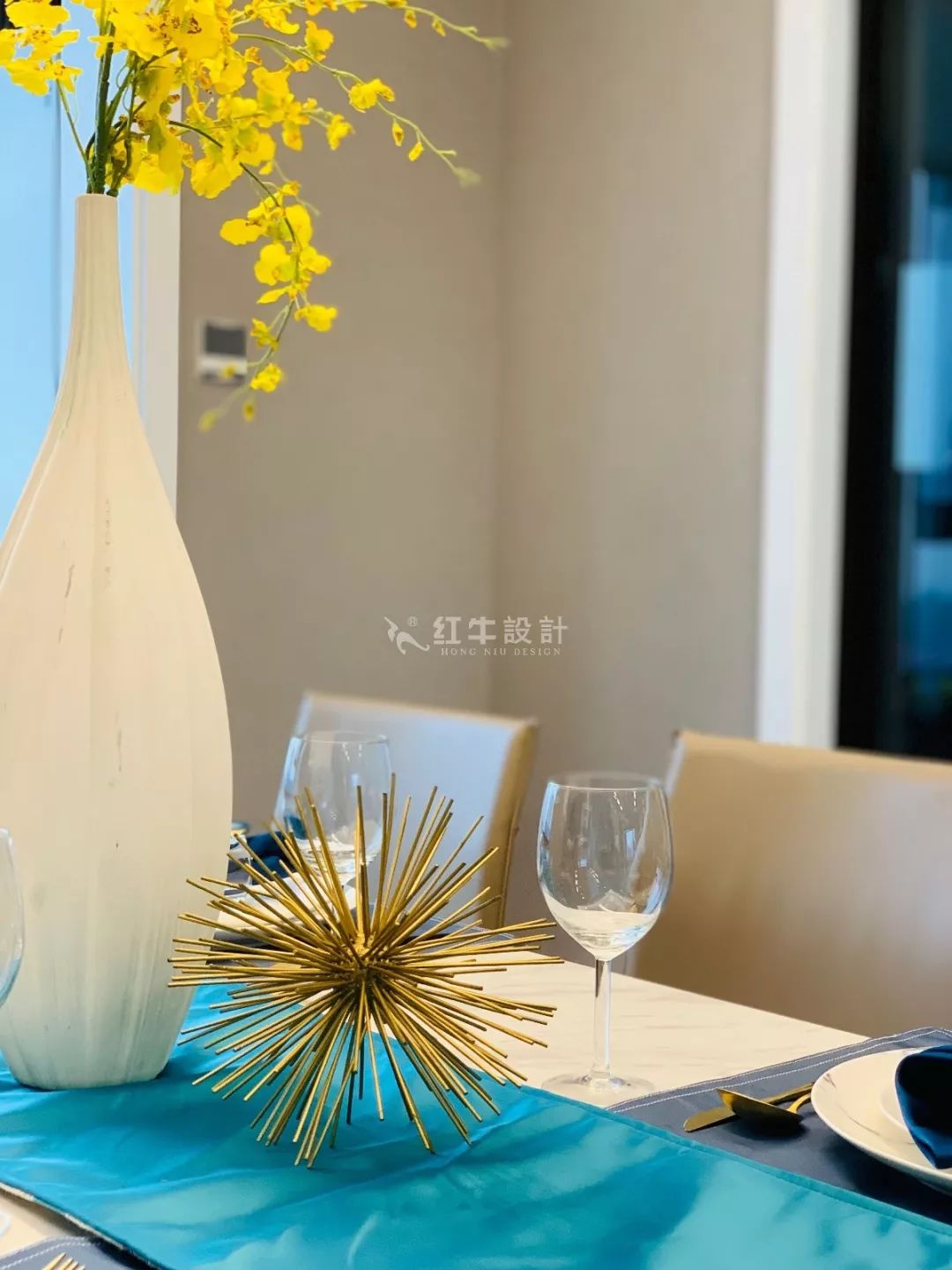 南京保利國(guó)際社區(qū)140㎡現(xiàn)代風(fēng)格--四室二廳大戶型，寬敞開闊又舒適！08餐廳設(shè)計(jì)