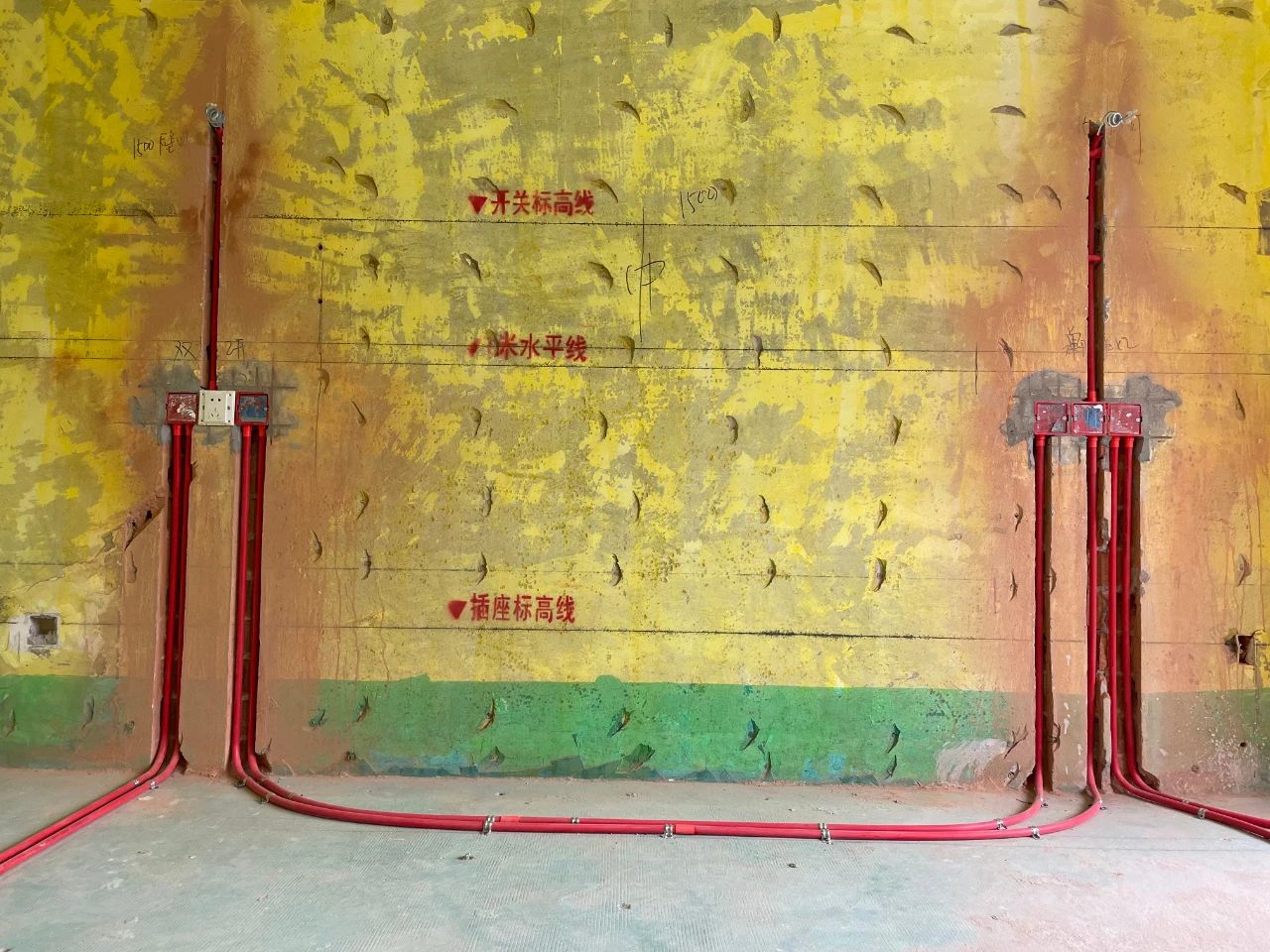 工地巡檢：風(fēng)雨無阻堅持28年，奔走于品質(zhì)家裝的路上！15